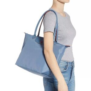 Elegant Blue Longchamp Tote Bag with Wristlet